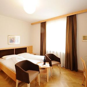 Camera economy con letto king size